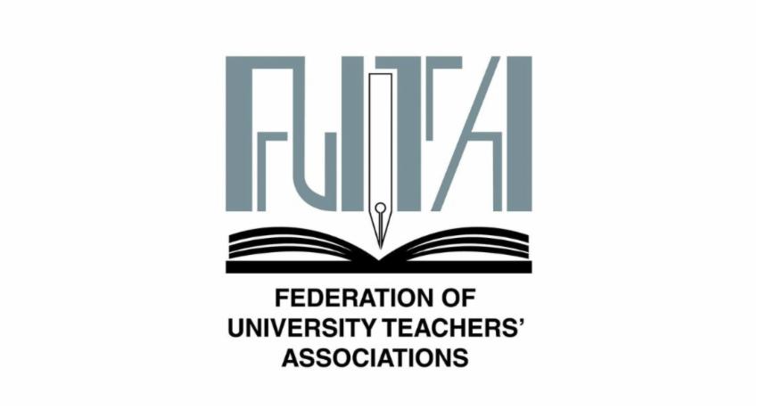 5200 university teachers resign